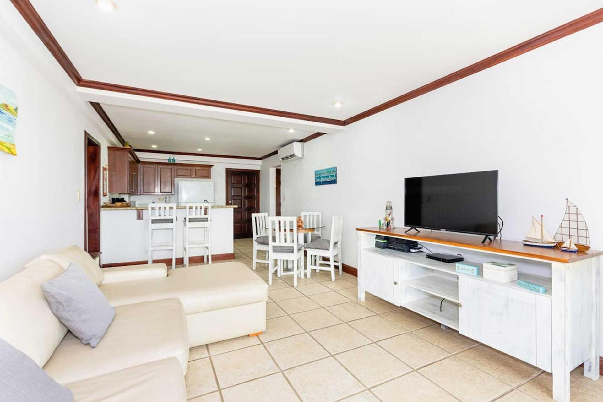 プラヤ・フラミンゴ Newly Remodeled Unit In Flamingo With Sweeping Ocean Views From Big Terraceヴィラ エクステリア 写真