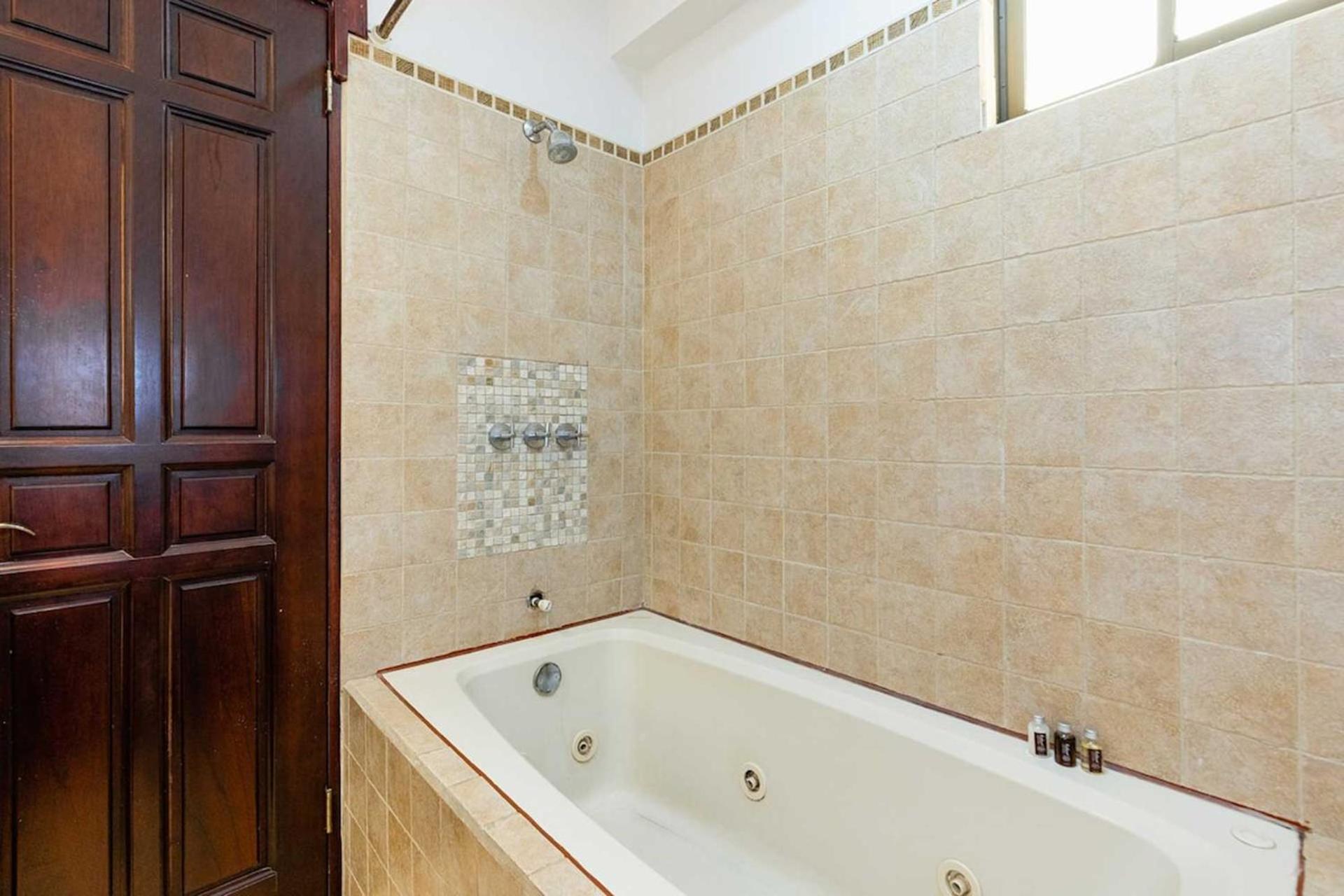 プラヤ・フラミンゴ Newly Remodeled Unit In Flamingo With Sweeping Ocean Views From Big Terraceヴィラ エクステリア 写真
