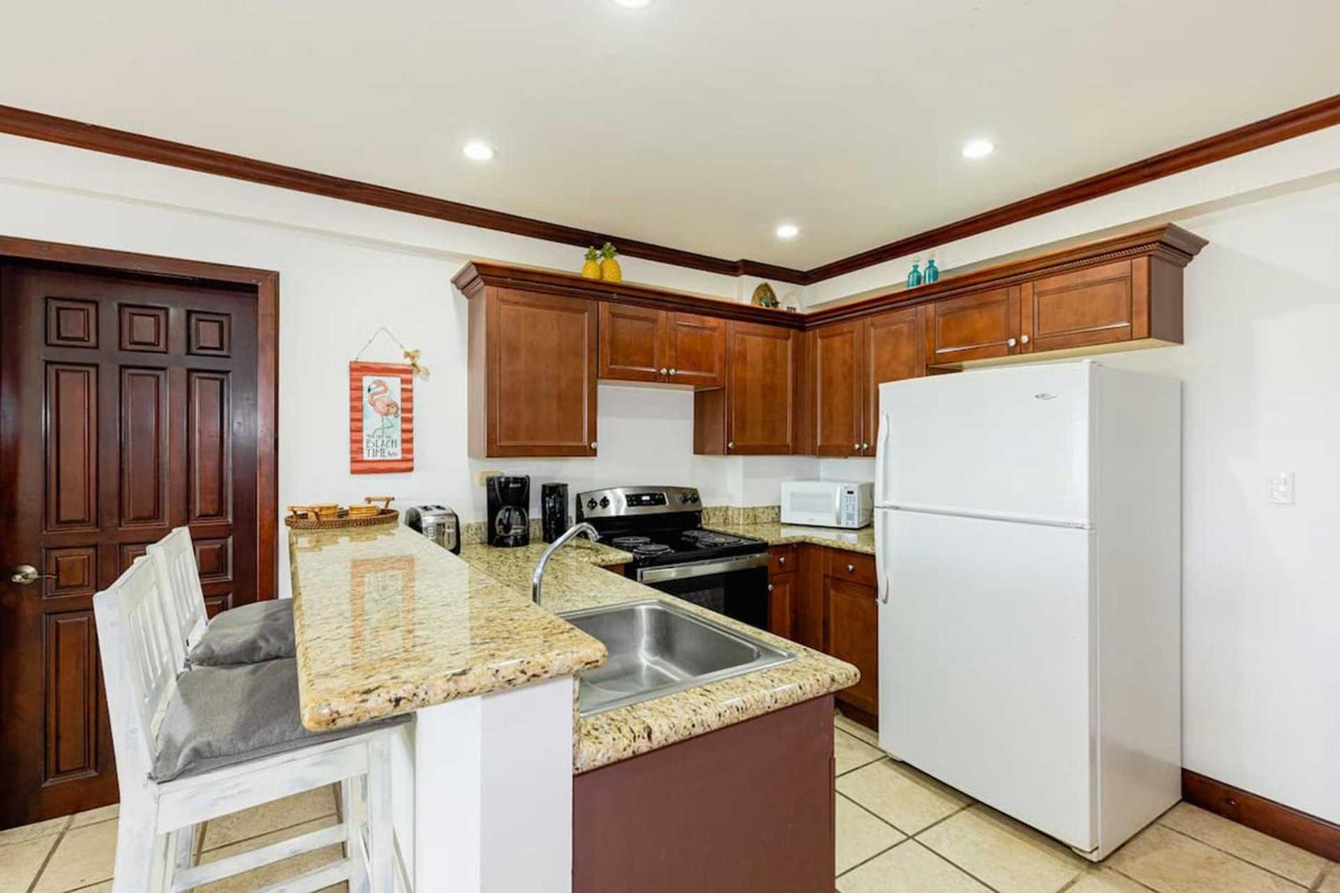 プラヤ・フラミンゴ Newly Remodeled Unit In Flamingo With Sweeping Ocean Views From Big Terraceヴィラ エクステリア 写真