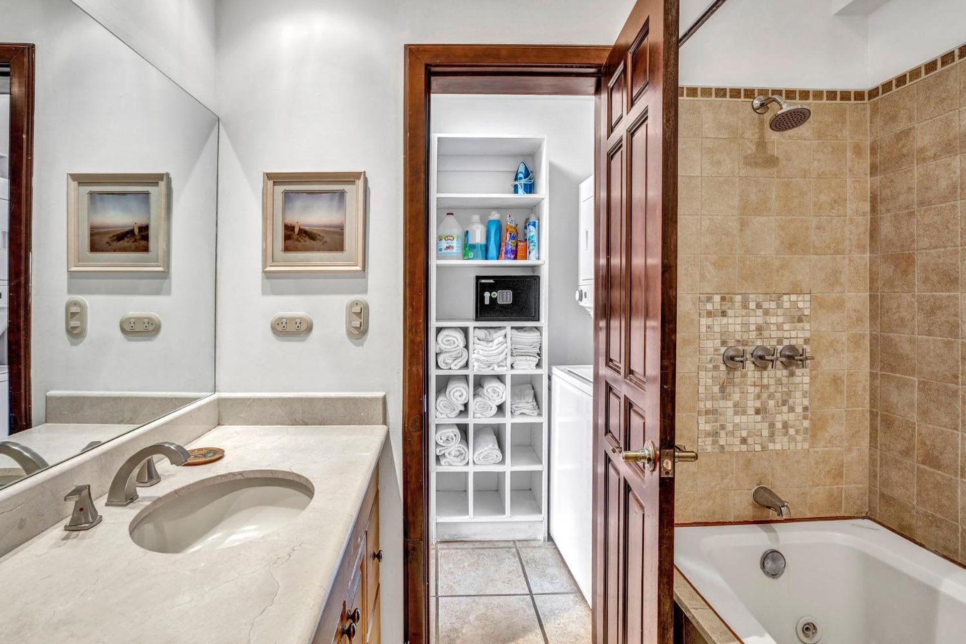 プラヤ・フラミンゴ Newly Remodeled Unit In Flamingo With Sweeping Ocean Views From Big Terraceヴィラ エクステリア 写真