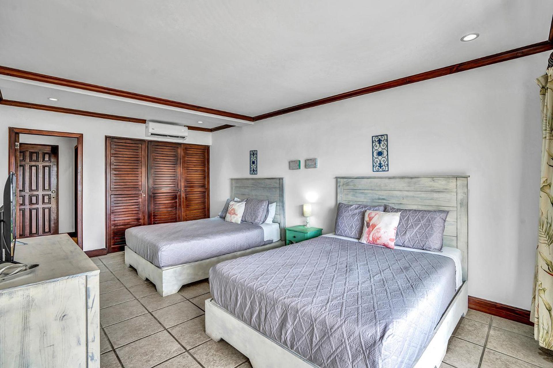 プラヤ・フラミンゴ Newly Remodeled Unit In Flamingo With Sweeping Ocean Views From Big Terraceヴィラ エクステリア 写真